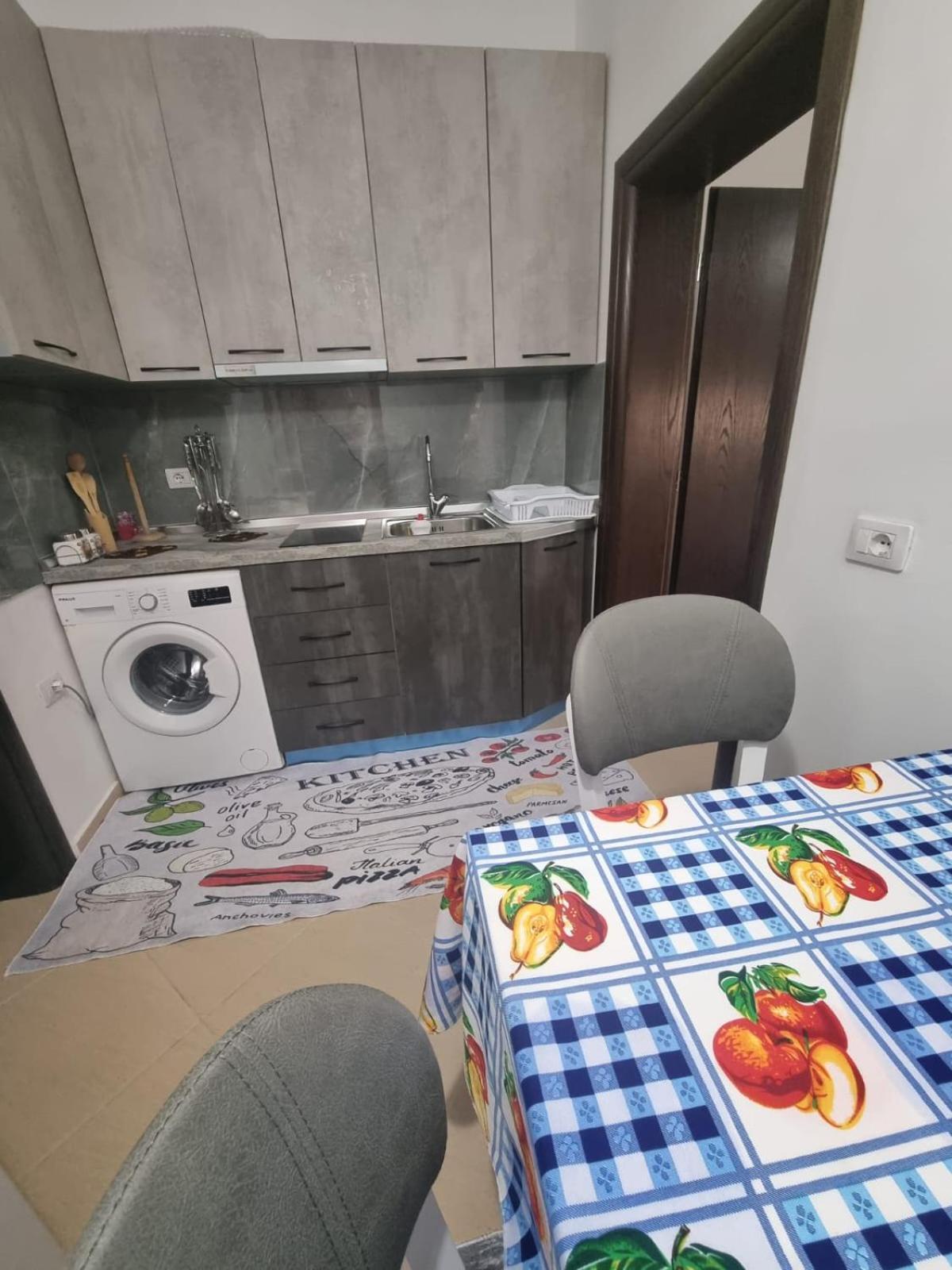 Vila Megi-Rent Room Vlore Ngoại thất bức ảnh