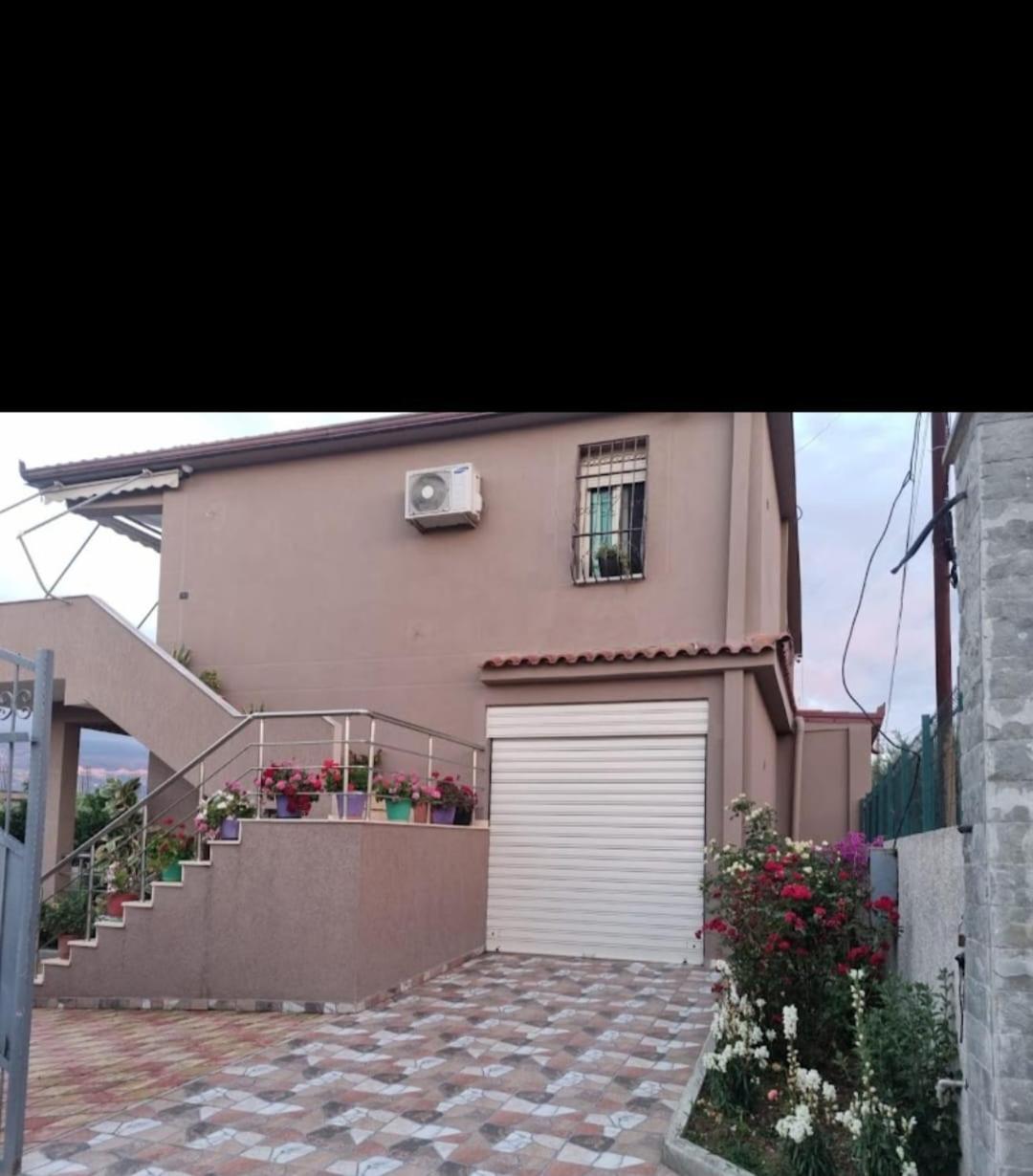 Vila Megi-Rent Room Vlore Ngoại thất bức ảnh