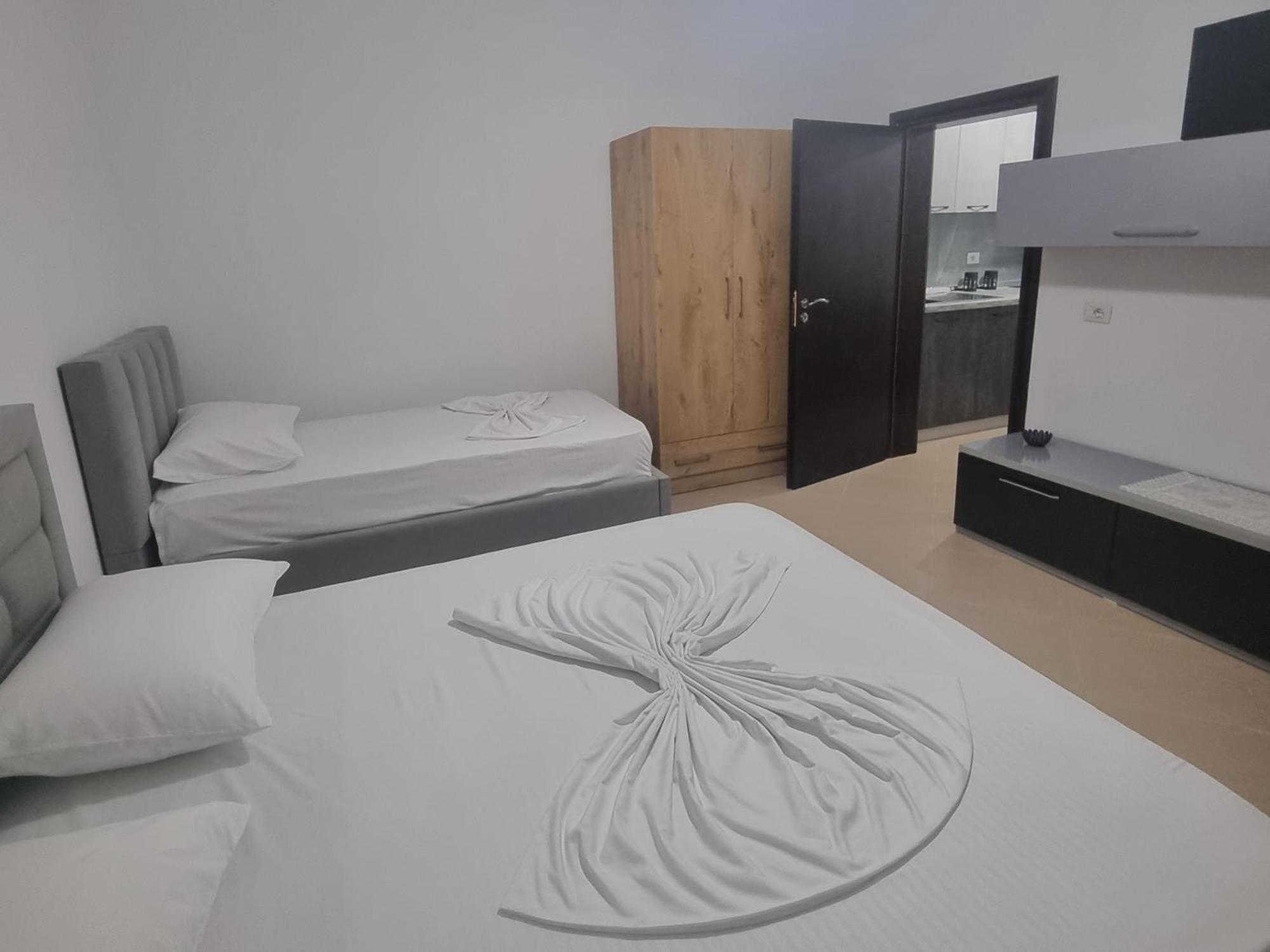 Vila Megi-Rent Room Vlore Ngoại thất bức ảnh