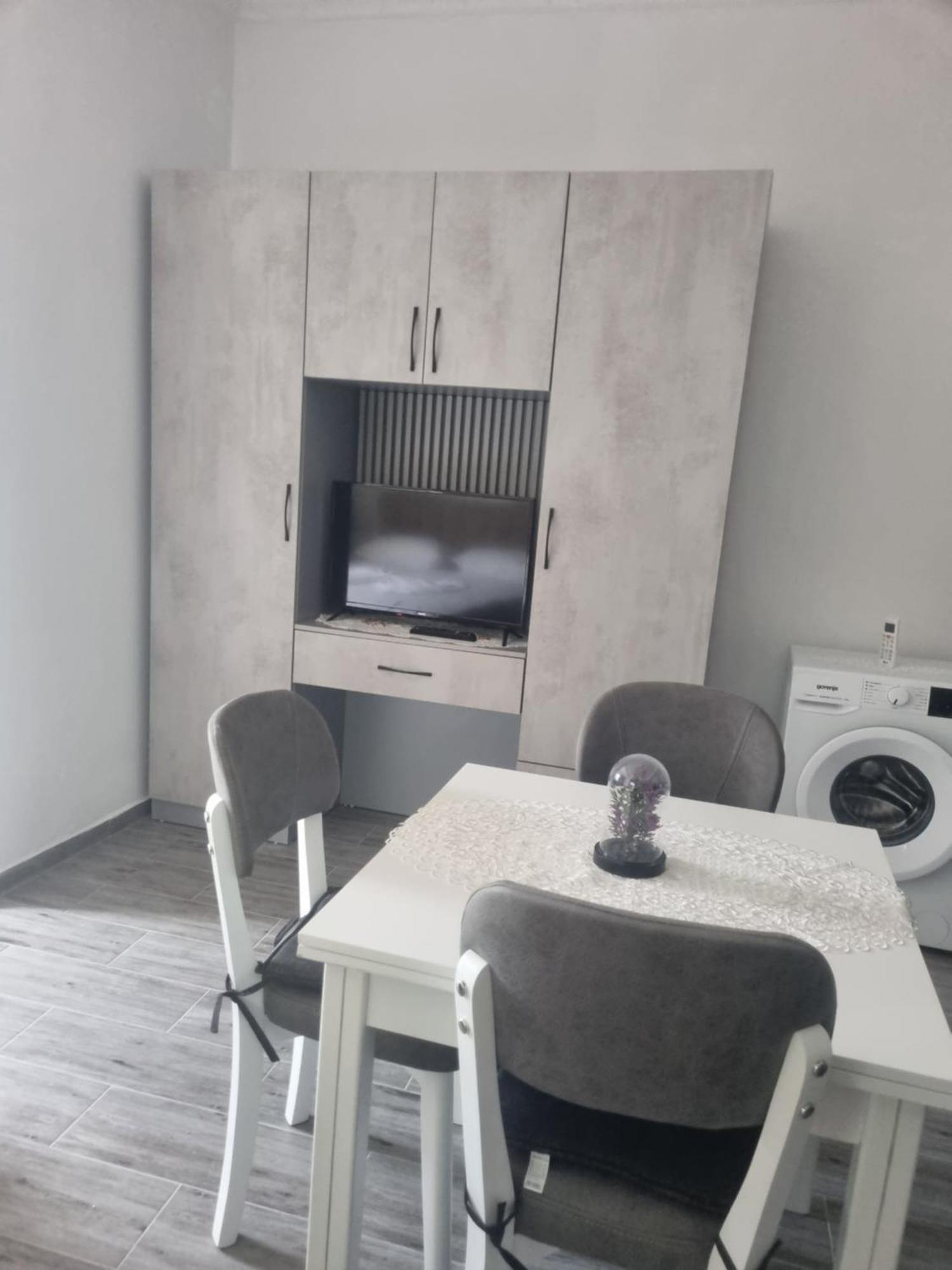 Vila Megi-Rent Room Vlore Ngoại thất bức ảnh