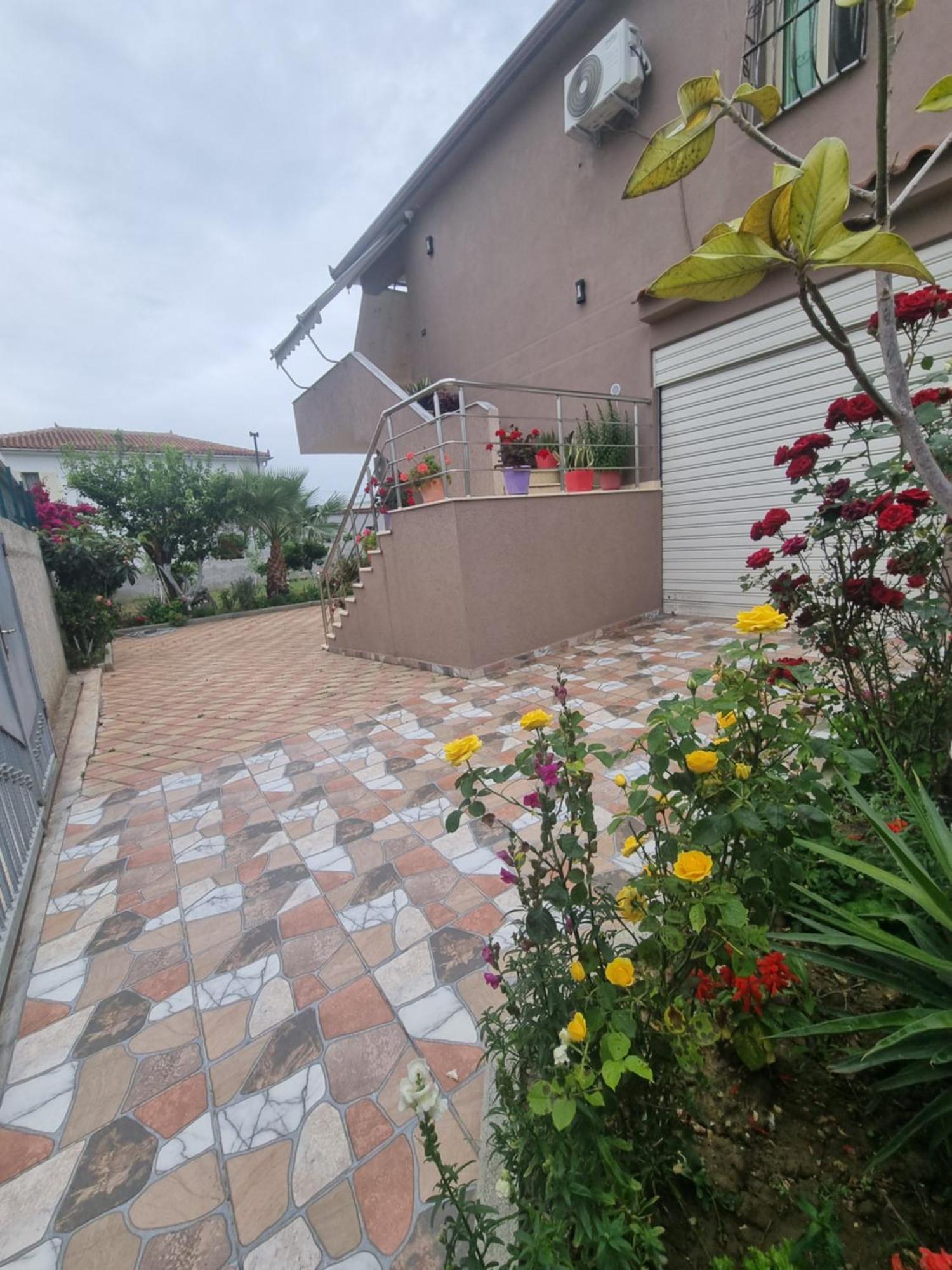 Vila Megi-Rent Room Vlore Ngoại thất bức ảnh